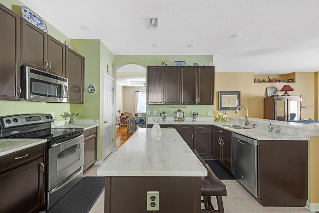 11011 ROCKLEDGE VIEW DR., Riverview, FL 33579