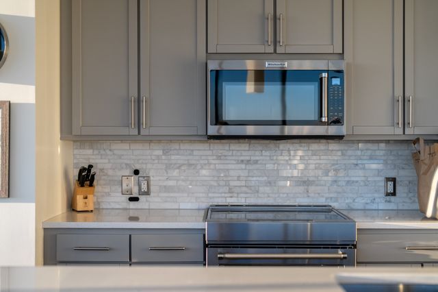 1212 Laurel St Apt 1713, Nashville, TN 37203