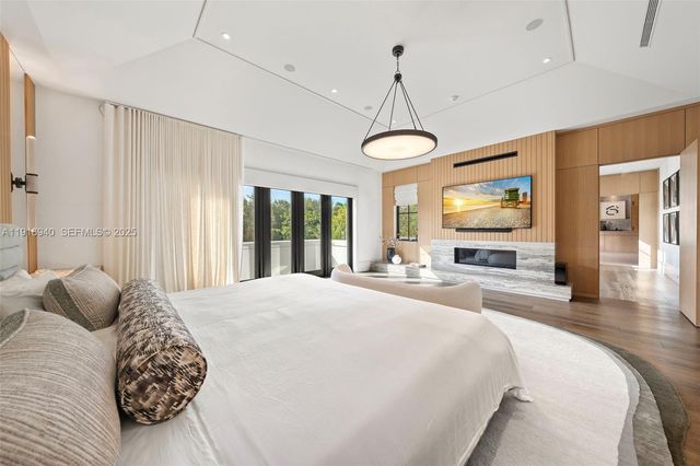 9500 SW 61st Ct, Pinecrest, FL 33156