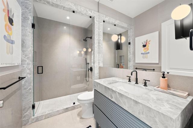 9500 SW 61st Ct, Pinecrest, FL 33156