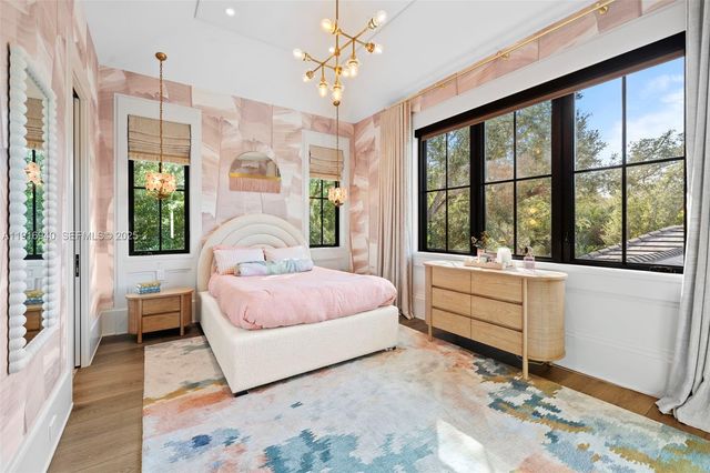 9500 SW 61st Ct, Pinecrest, FL 33156