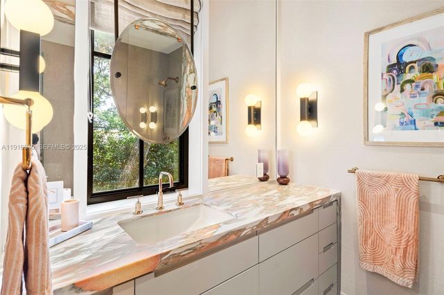 9500 SW 61st Ct, Pinecrest, FL 33156