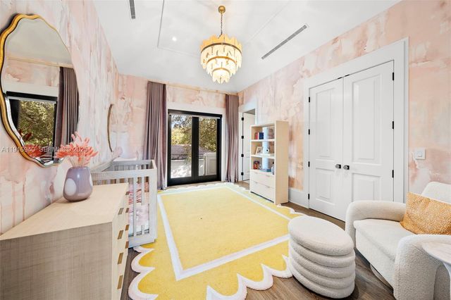 9500 SW 61st Ct, Pinecrest, FL 33156