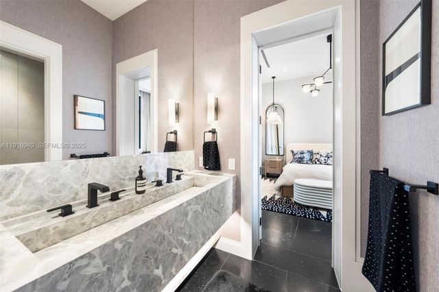 9500 SW 61st Ct, Pinecrest, FL 33156