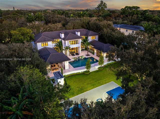 9500 SW 61st Ct, Pinecrest, FL 33156