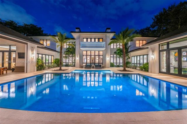 9500 SW 61st Ct, Pinecrest, FL 33156