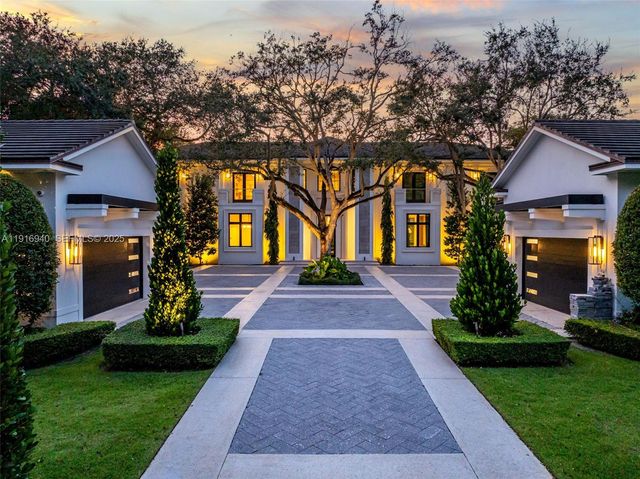 9500 SW 61st Ct, Pinecrest, FL 33156