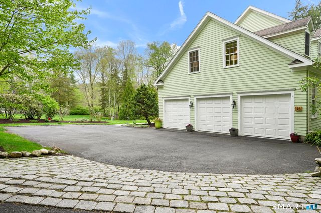 46 Sherwood Road, Easton, CT 06612