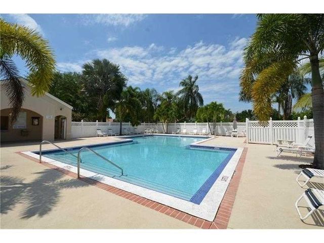 10325 NW 48th Court, Coral Springs, FL 33076