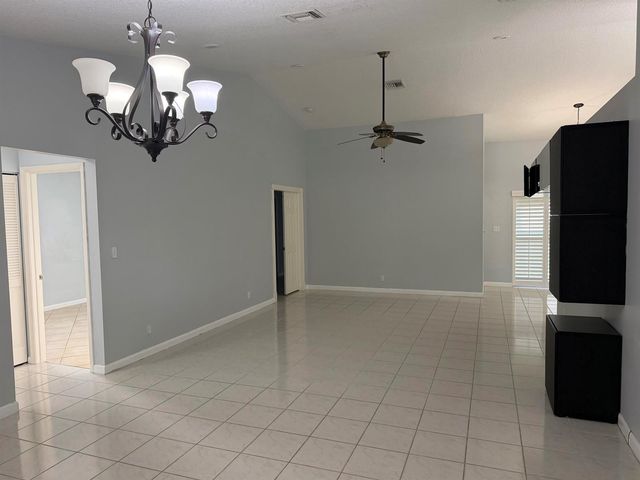 10325 NW 48th Court, Coral Springs, FL 33076