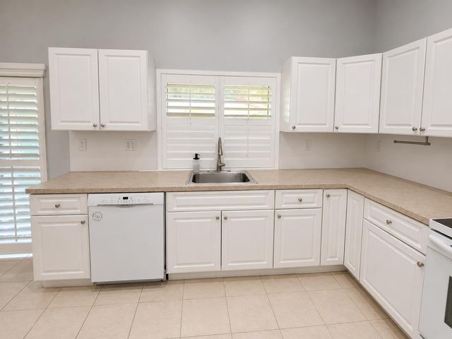 10325 NW 48th Court, Coral Springs, FL 33076