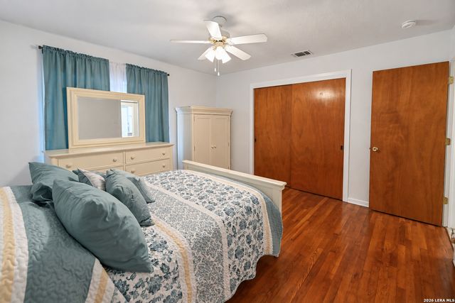 614 E Martindale, Seguin, TX 78155