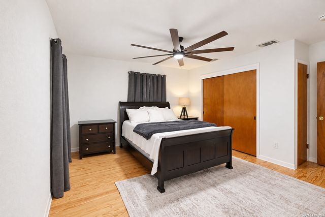614 E Martindale, Seguin, TX 78155