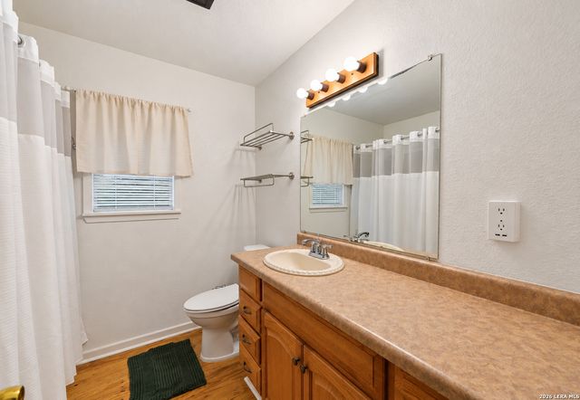 614 E Martindale, Seguin, TX 78155