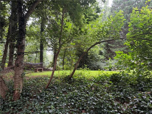 5635 Lakeview Court, Gainesville, GA 30506