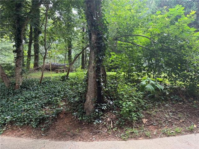 5635 Lakeview Court, Gainesville, GA 30506