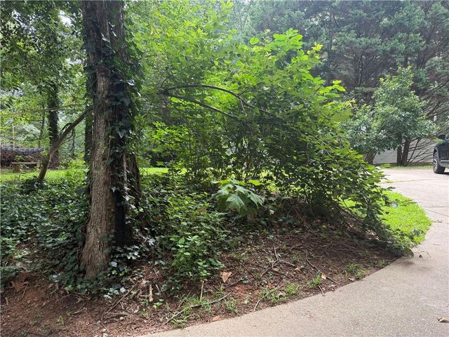 5635 Lakeview Court, Gainesville, GA 30506
