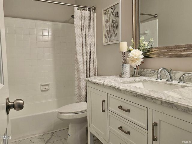 5906 Applewood Lane, Raleigh, NC 27609