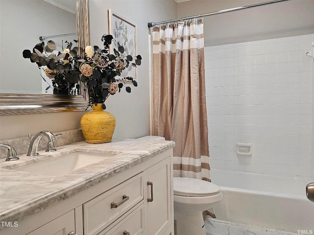 5906 Applewood Lane, Raleigh, NC 27609