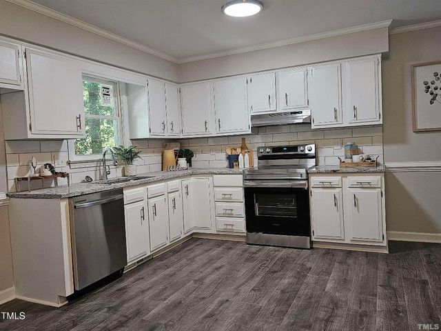 5906 Applewood Lane, Raleigh, NC 27609