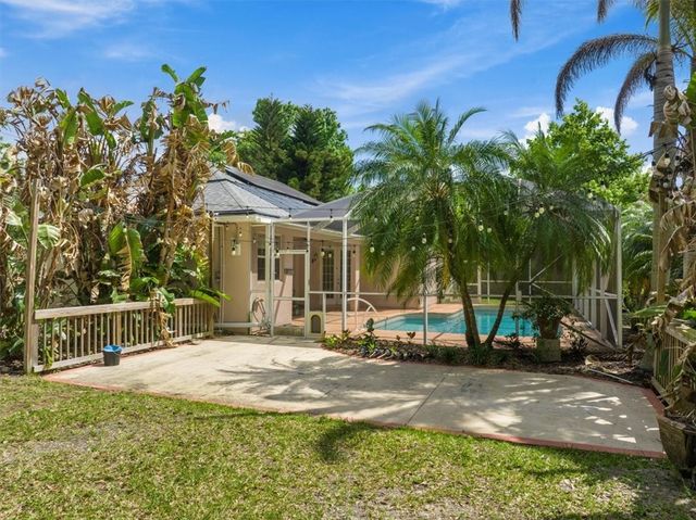 568 Concha Drive, Sebastian, FL 32958