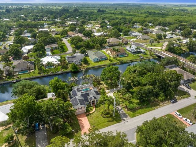 568 Concha Drive, Sebastian, FL 32958