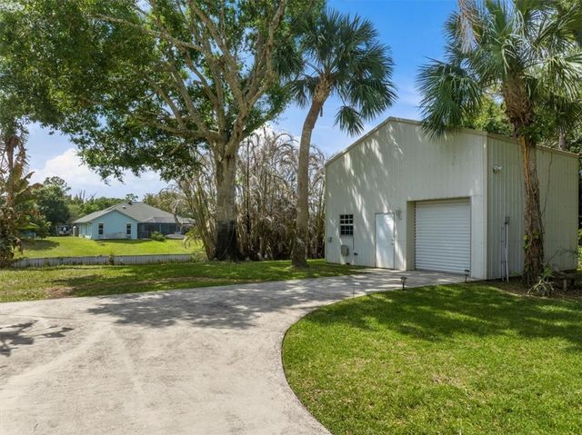 568 Concha Drive, Sebastian, FL 32958