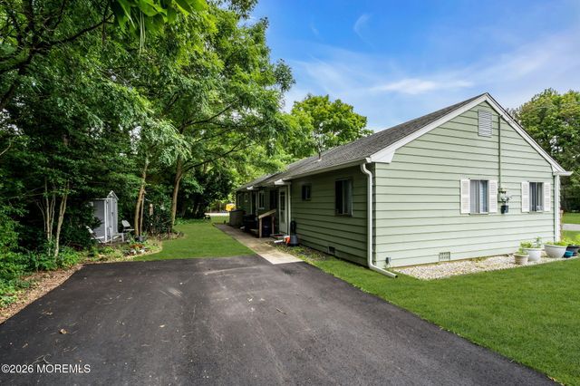 37 Pheasant Street A, Manchester, NJ 08759