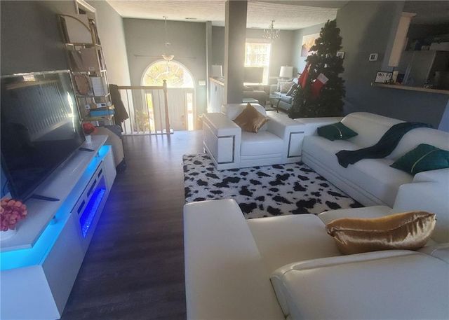 100 GORDONS LAKE Drive, Temple, GA 30179