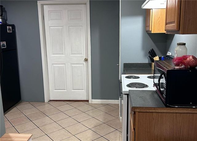 100 GORDONS LAKE Drive, Temple, GA 30179