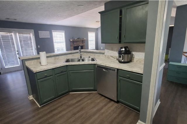 100 GORDONS LAKE Drive, Temple, GA 30179