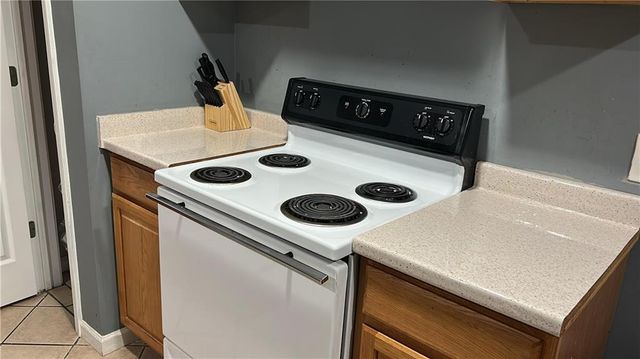 100 GORDONS LAKE Drive, Temple, GA 30179