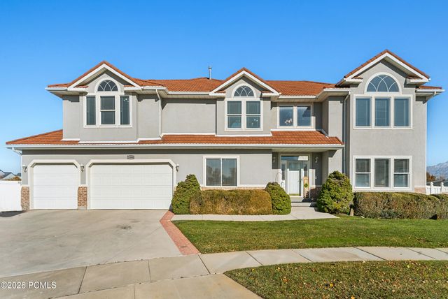 11694 S Stone Crest Circle, Riverton, UT 84065