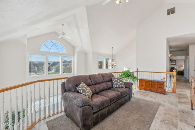 11694 S Stone Crest Circle, Riverton, UT 84065