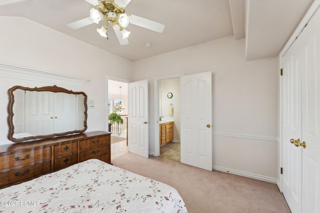 11694 S Stone Crest Circle, Riverton, UT 84065