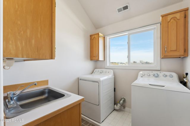 11694 S Stone Crest Circle, Riverton, UT 84065