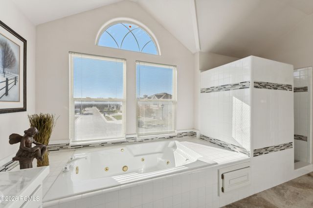 11694 S Stone Crest Circle, Riverton, UT 84065