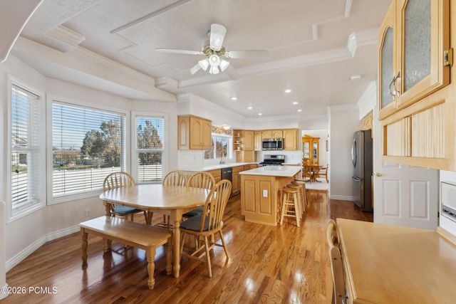 11694 S Stone Crest Circle, Riverton, UT 84065