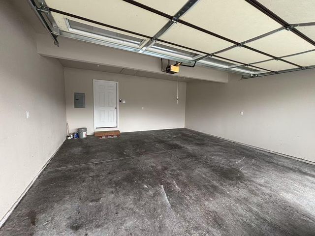 1660 N Marlan Avenue, Springfield, MO 65803