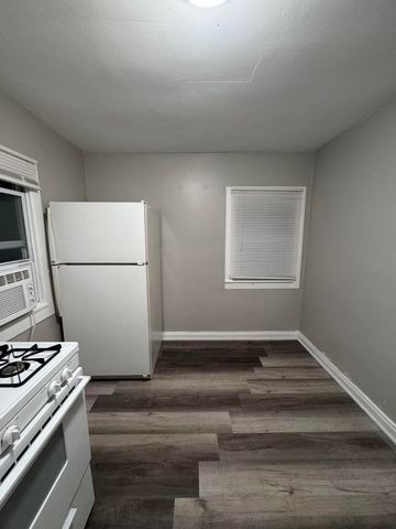 255 College Avenue, Valparaiso, IN 46383