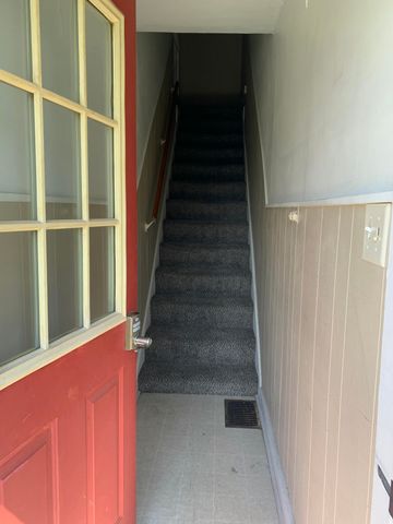 255 College Avenue, Valparaiso, IN 46383