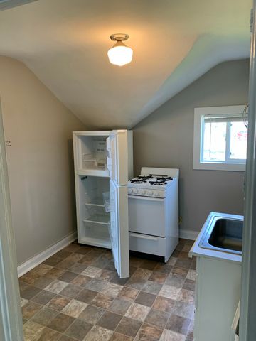 255 College Avenue, Valparaiso, IN 46383