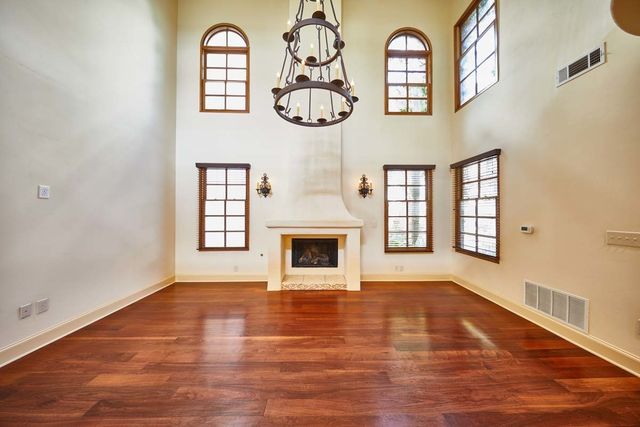 2510 N Henderson 2, Dallas, TX 75206