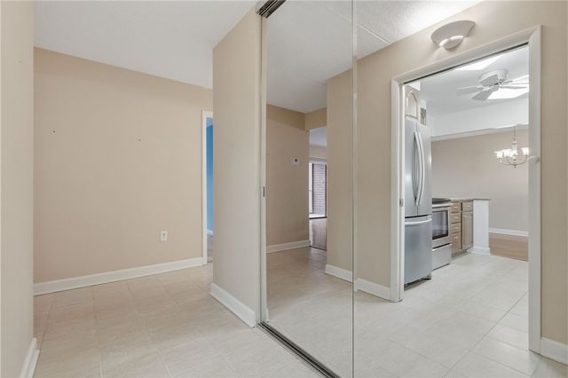 5600 Munhall Rd 902, Squirrel Hill, PA 15217