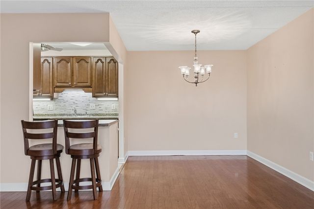5600 Munhall Rd 902, Squirrel Hill, PA 15217
