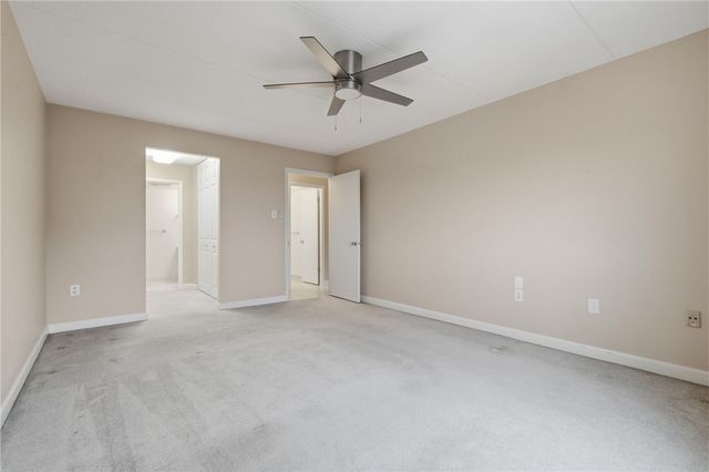 5600 Munhall Rd 902, Squirrel Hill, PA 15217
