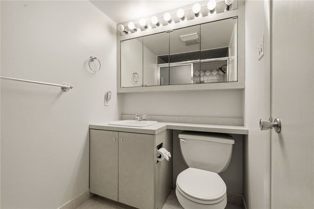 5600 Munhall Rd 902, Squirrel Hill, PA 15217