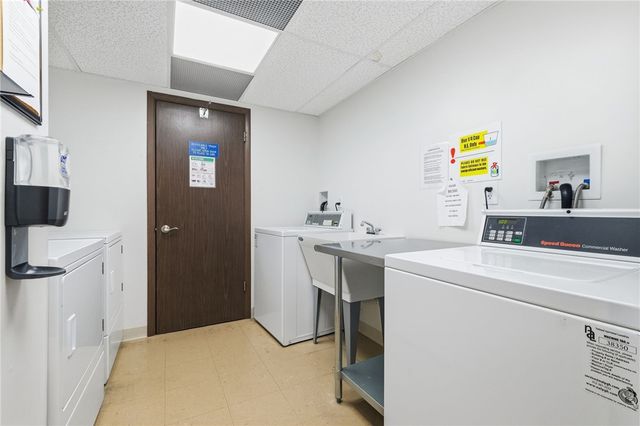 5600 Munhall Rd 902, Squirrel Hill, PA 15217