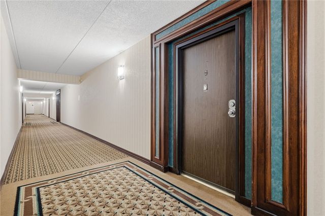 5600 Munhall Rd 902, Squirrel Hill, PA 15217