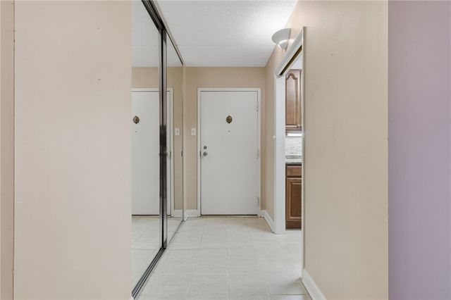 5600 Munhall Rd 902, Squirrel Hill, PA 15217